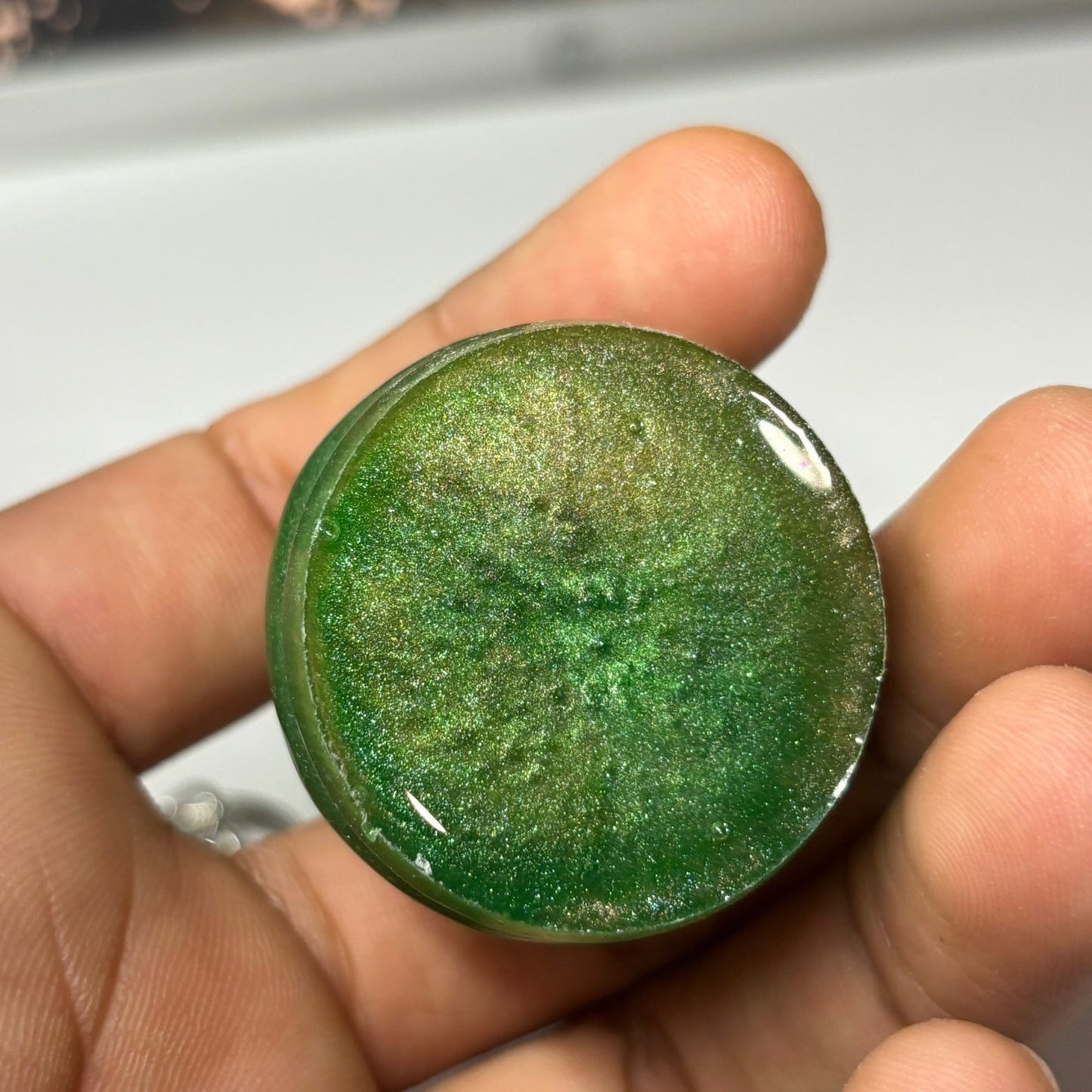 Solid Green King - Handmade Resin Keychain - Large Edition
