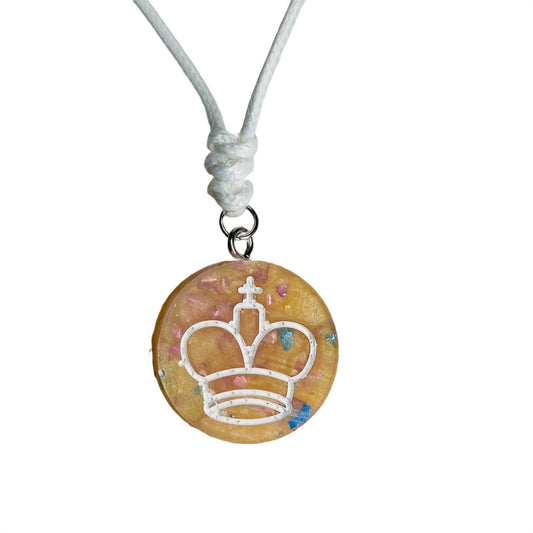 Cream Yellow King - Handmade Resin Chess Necklace - Flat Edition