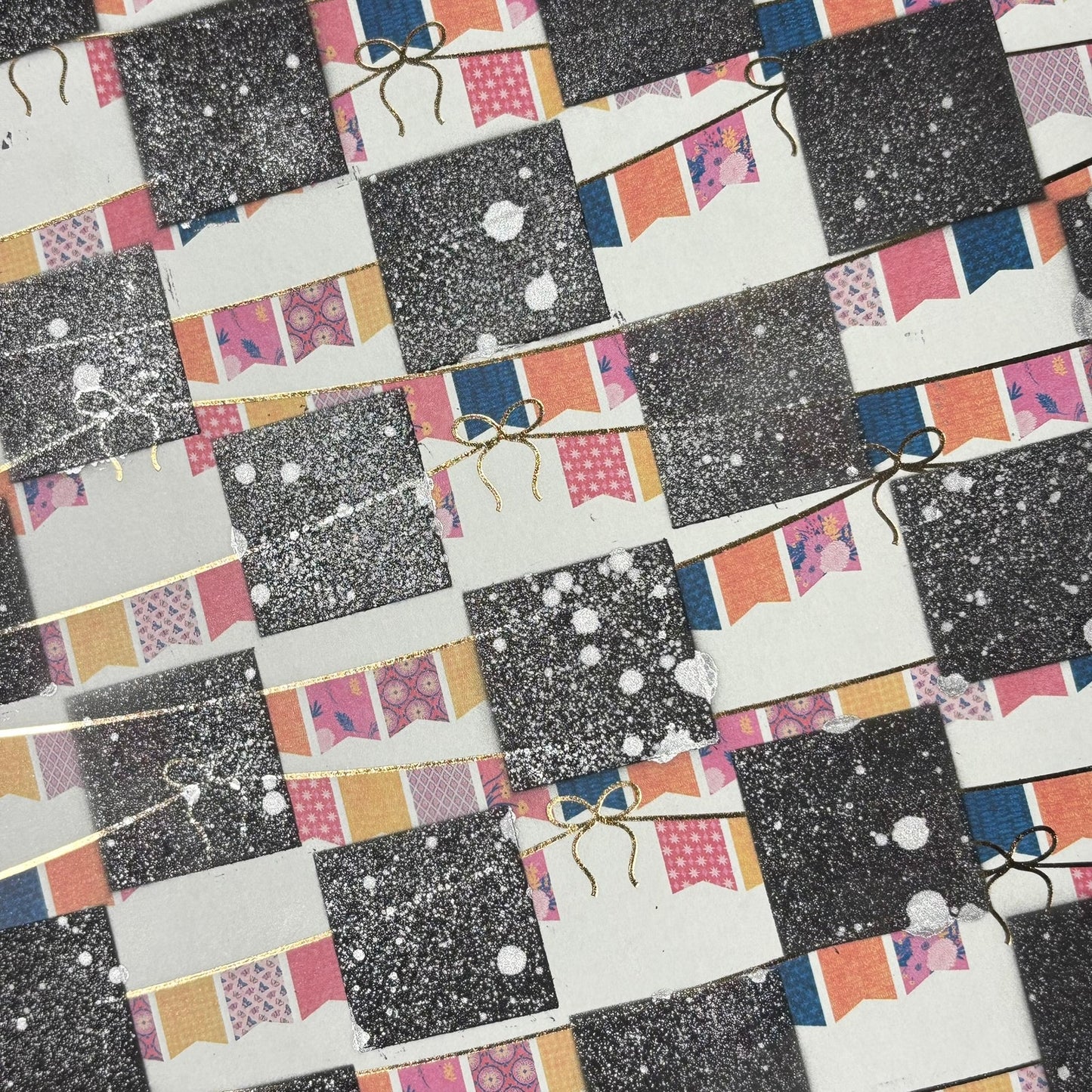 Happy Vintage - Scrapbook Chess Board