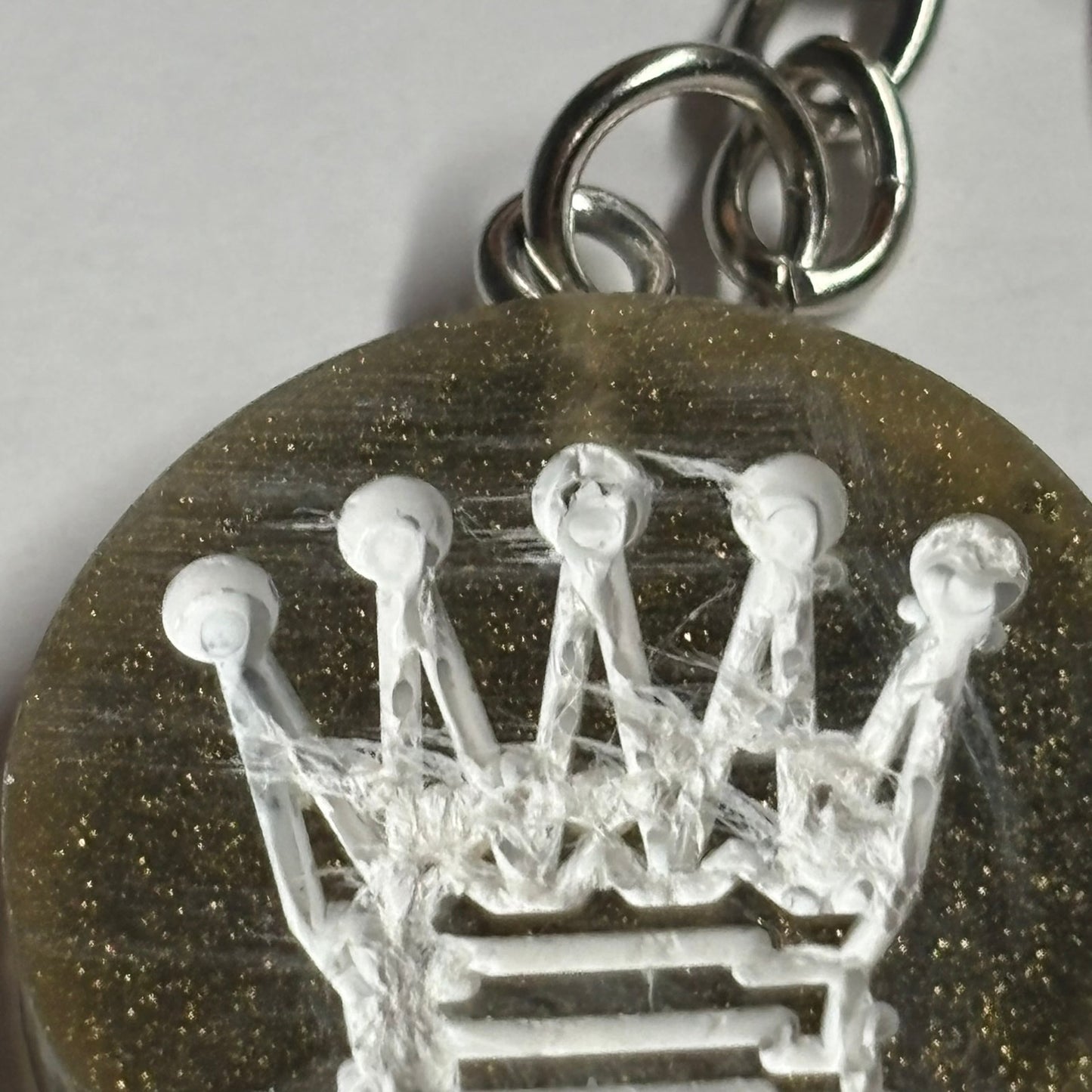 Dirty Green Queen - Handmade Resin Keychain - Flat Edition