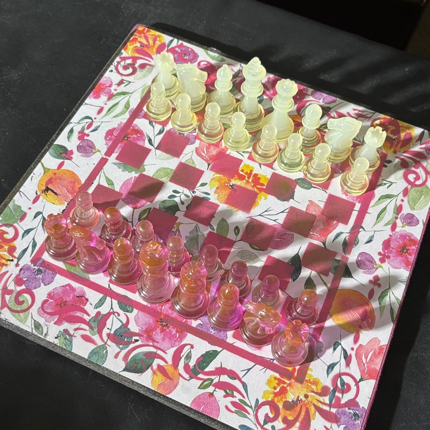Supreme Pink Flowers - Scrapbook Chess Set