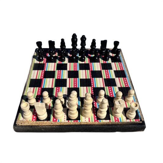 Simplistic Vibes - Scrapbook Chess Set