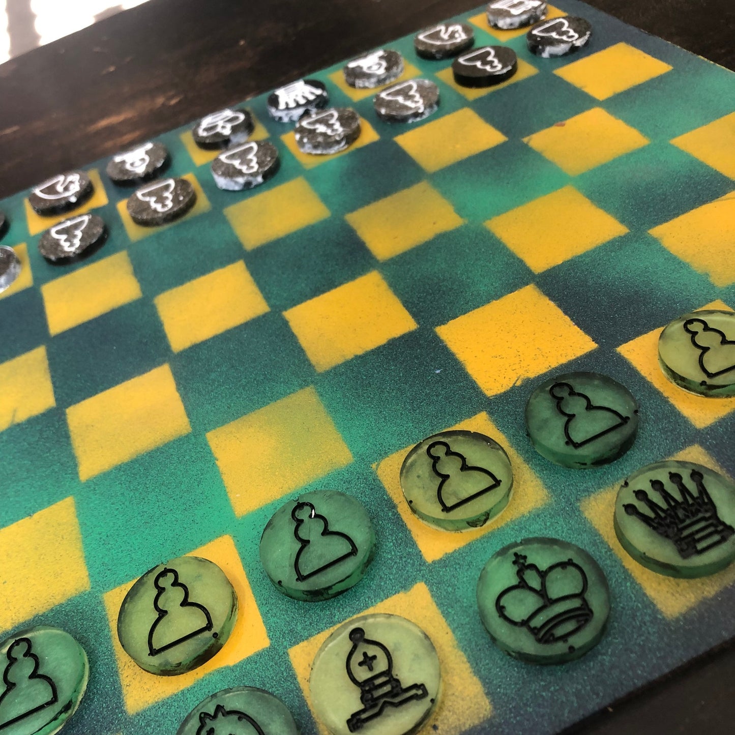Alien Green & Yellow - Painted Chess Set