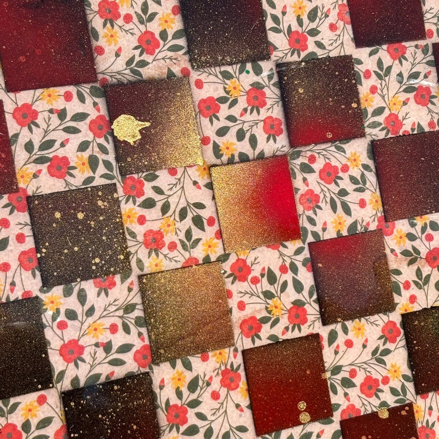 Goldish Red Flower Pattern - Resin Coated Chess Board