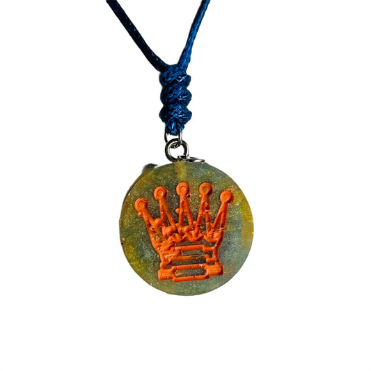 Nature Green Queen - Handmade Resin Chess Necklace