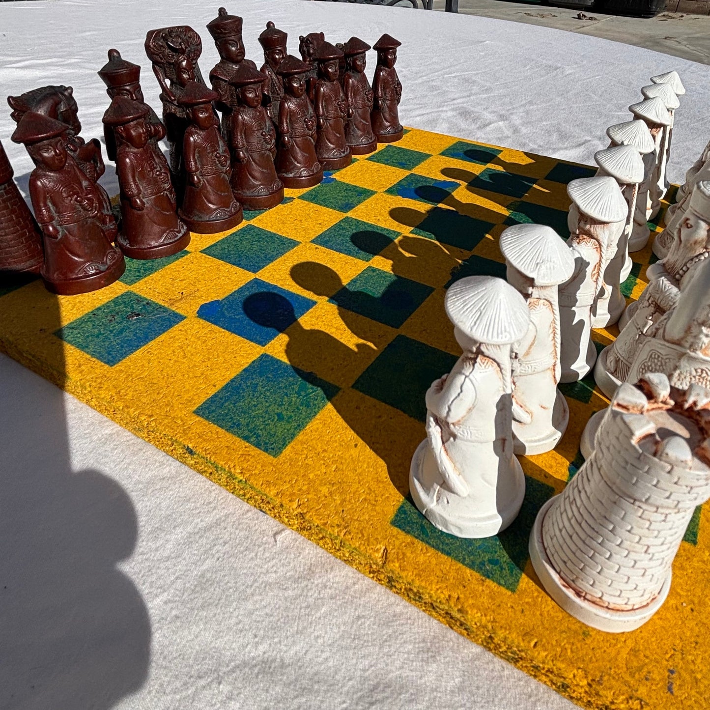 Green Bay Yellow - Chinese Edition Chess Set