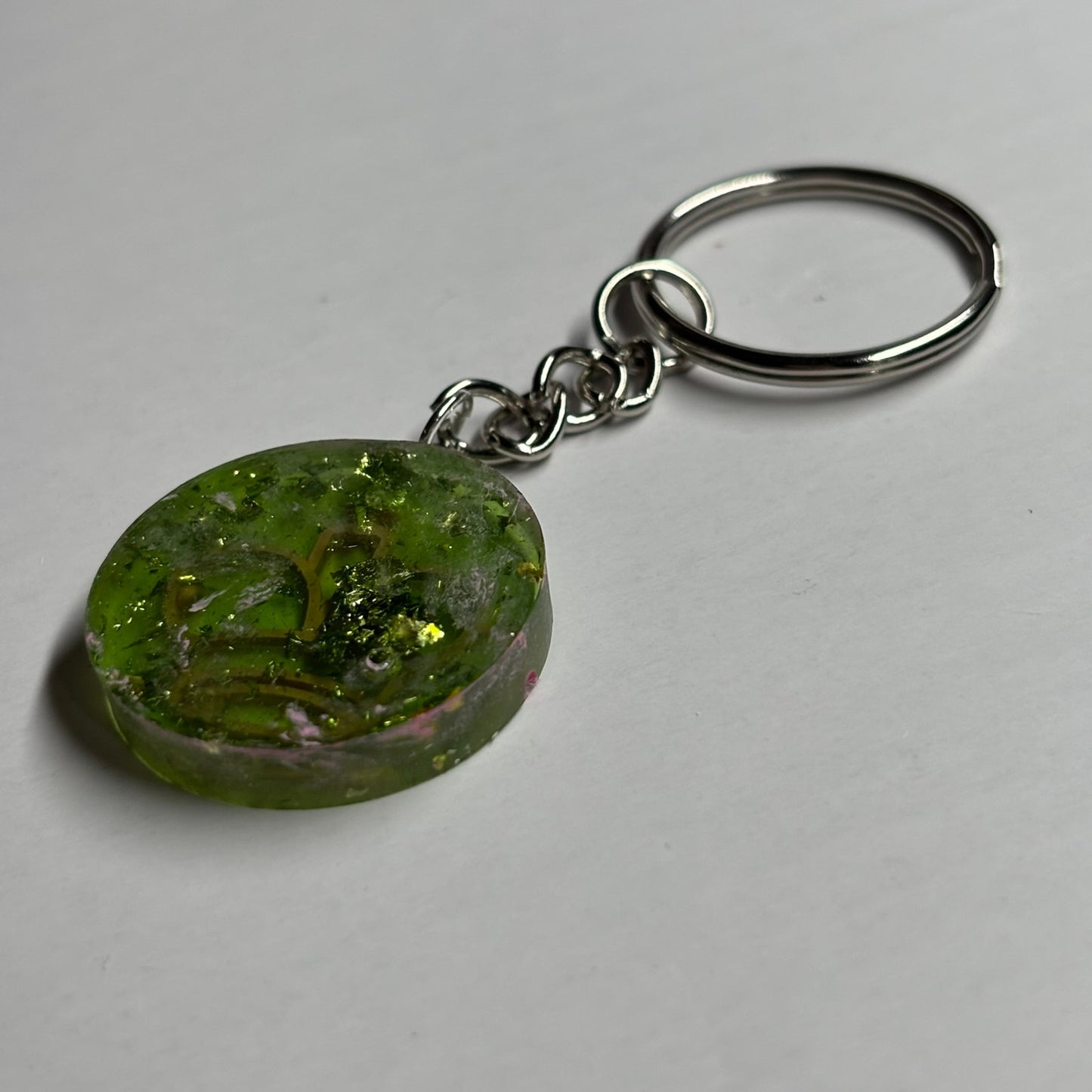 Emerald Green King - Handmade Resin Keychain