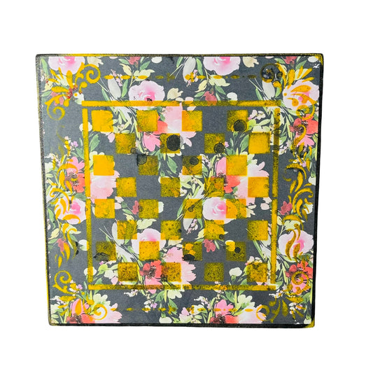 Supreme Yellow - Scrapbook Chess Board