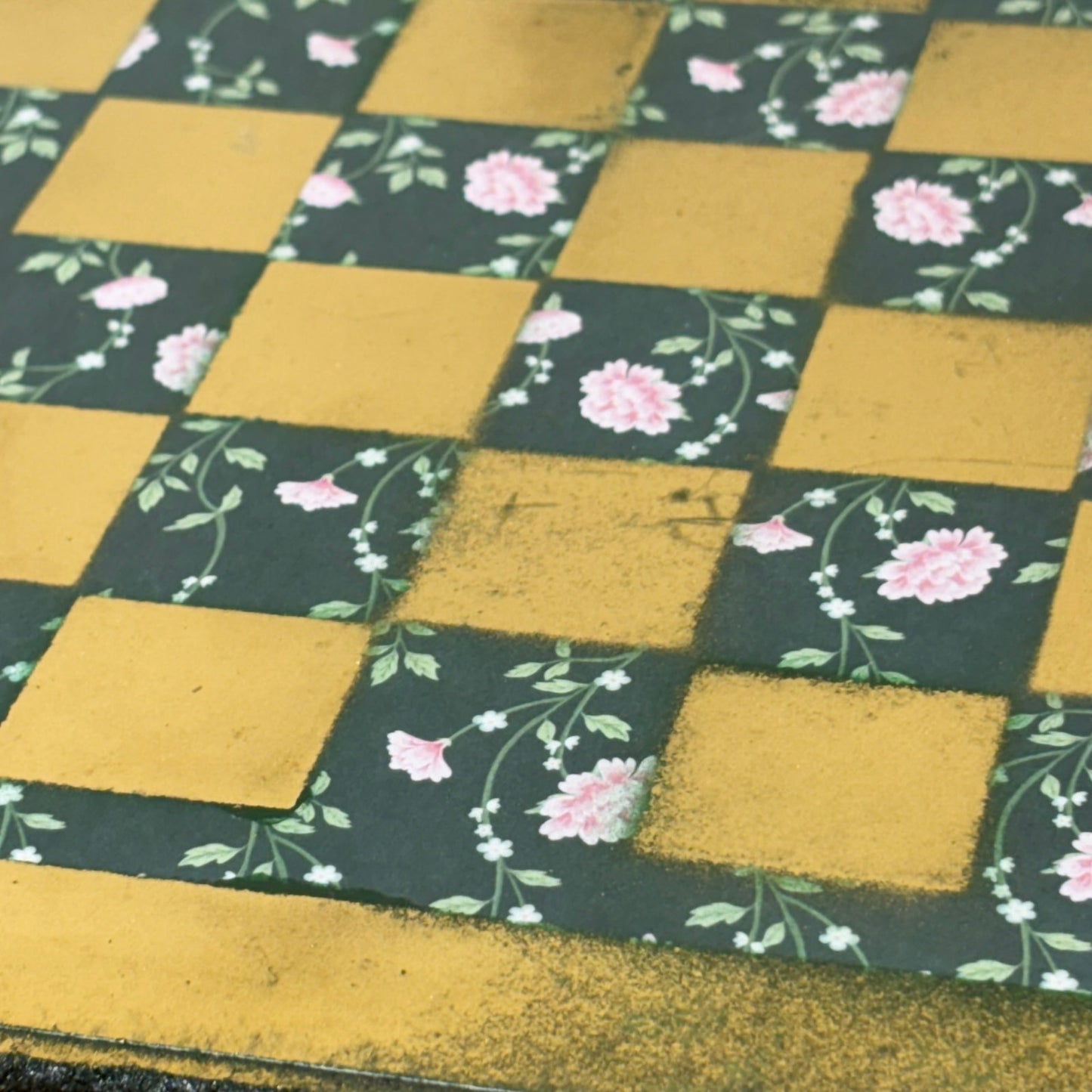 Golden Green Flowers - Scrapbook Chess Board