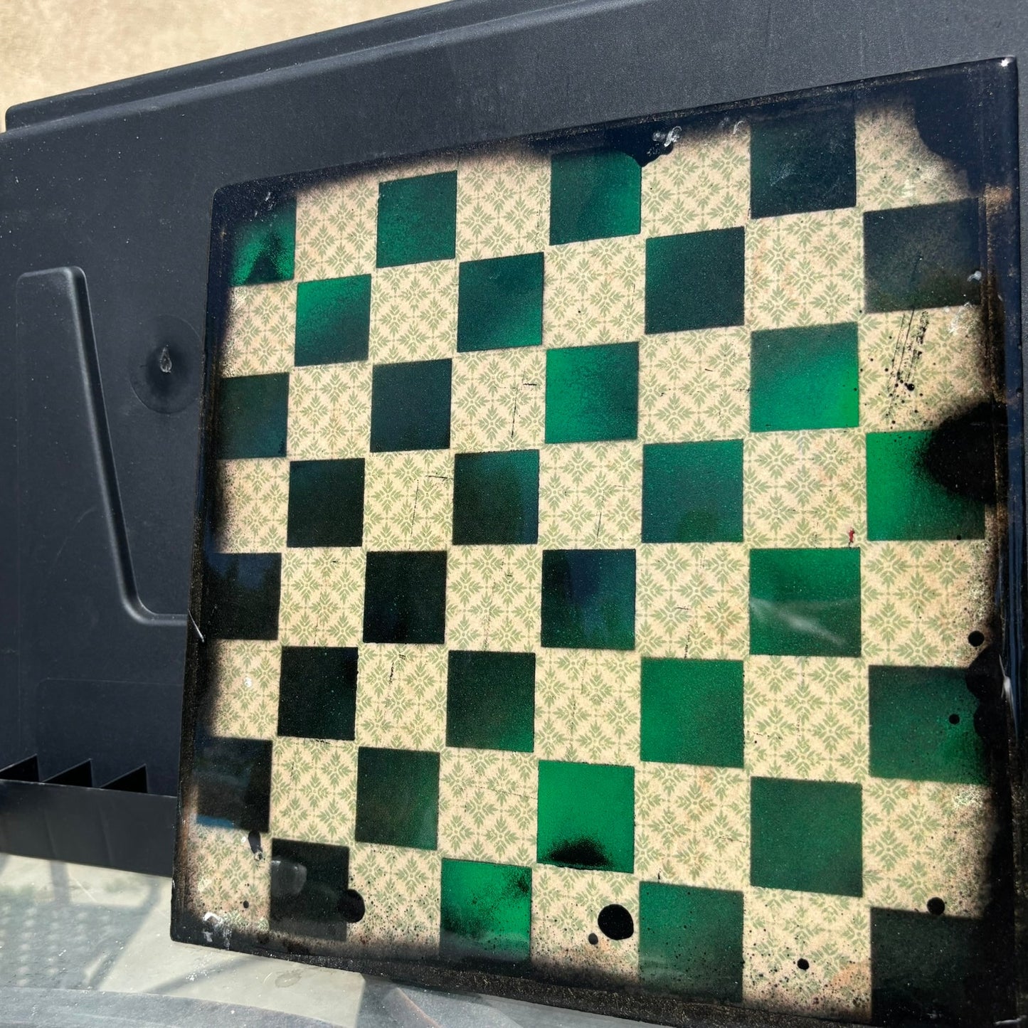 Green Vintage - Resin Coated Chess Board