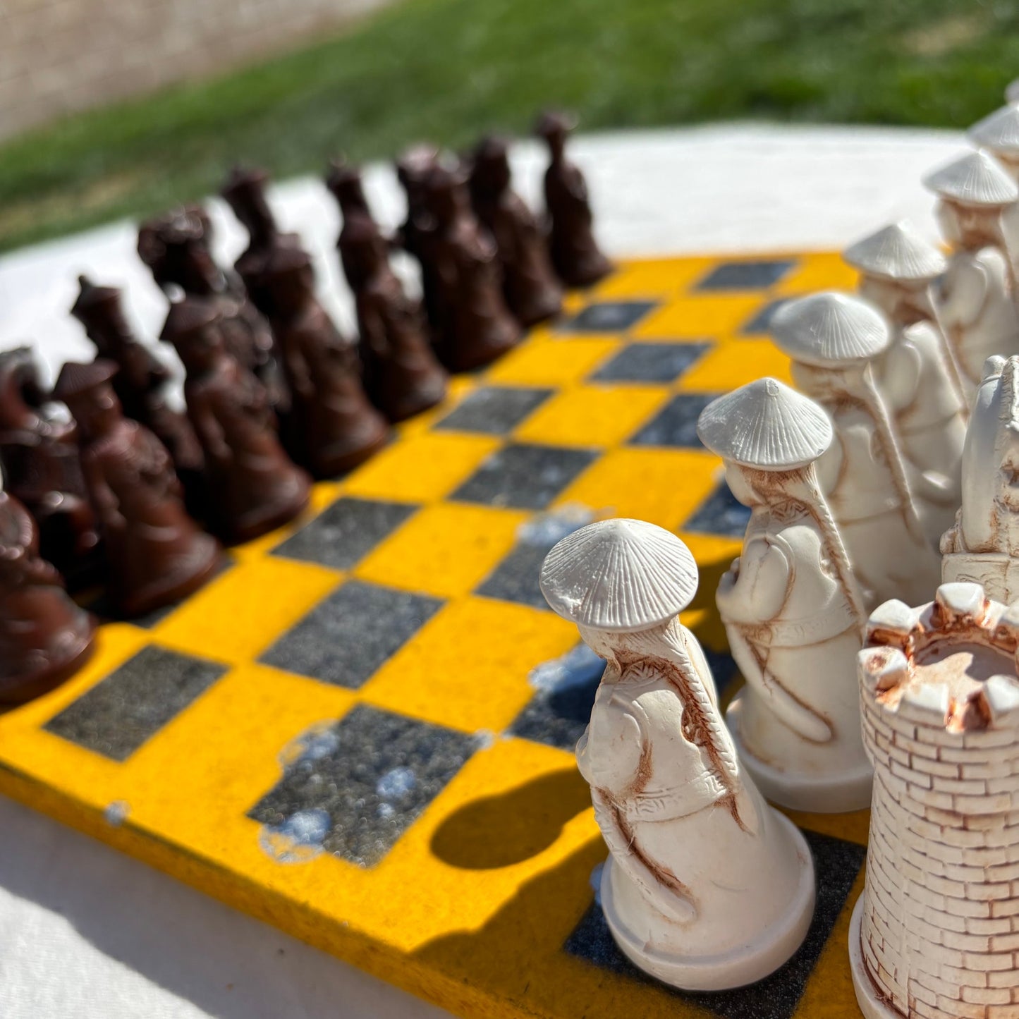 Black & Yellow Splatter - Chinese Edition Chess Set