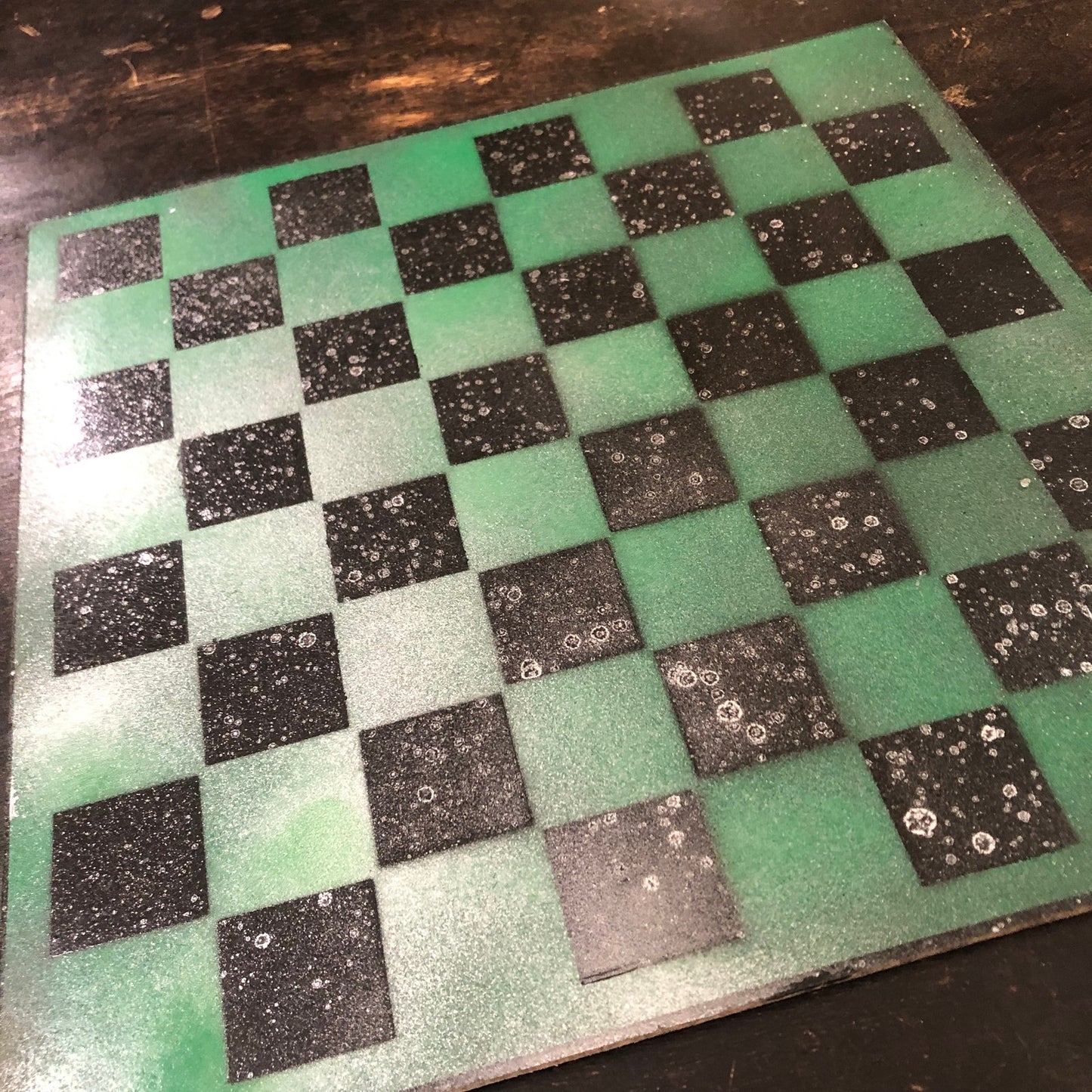 Snow Green - Painted Chess Set