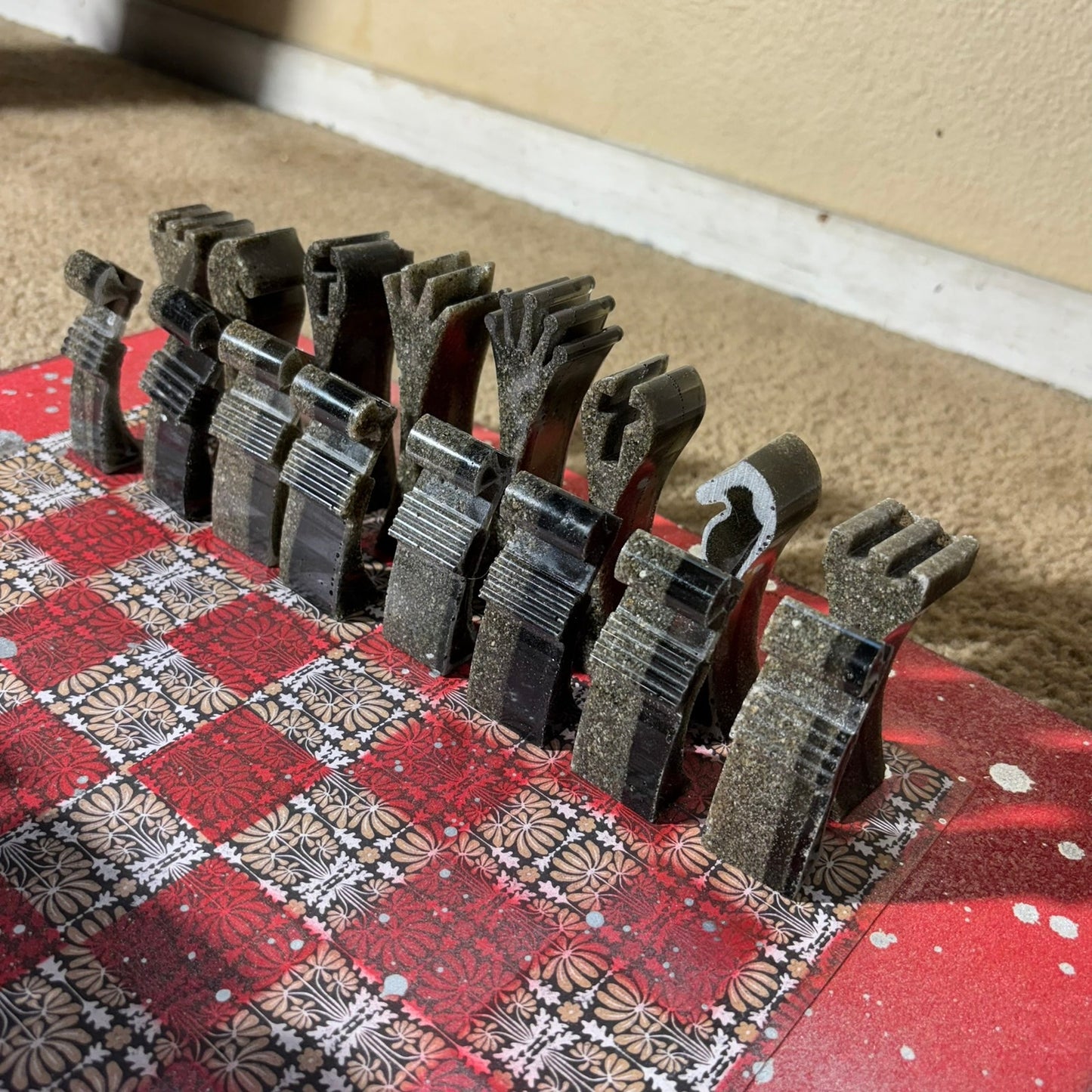 Supreme Vintage - Large Deluxe Chess Set