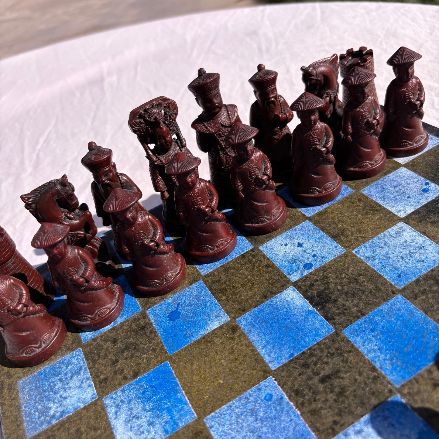 Black & Blue Stain - Chinese Edition Chess Set