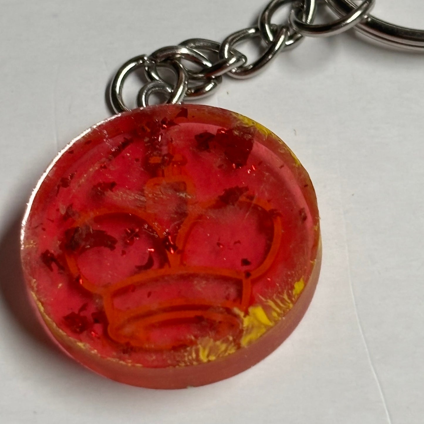 Red Royal King - Handmade Resin Keychain - Flat Edition