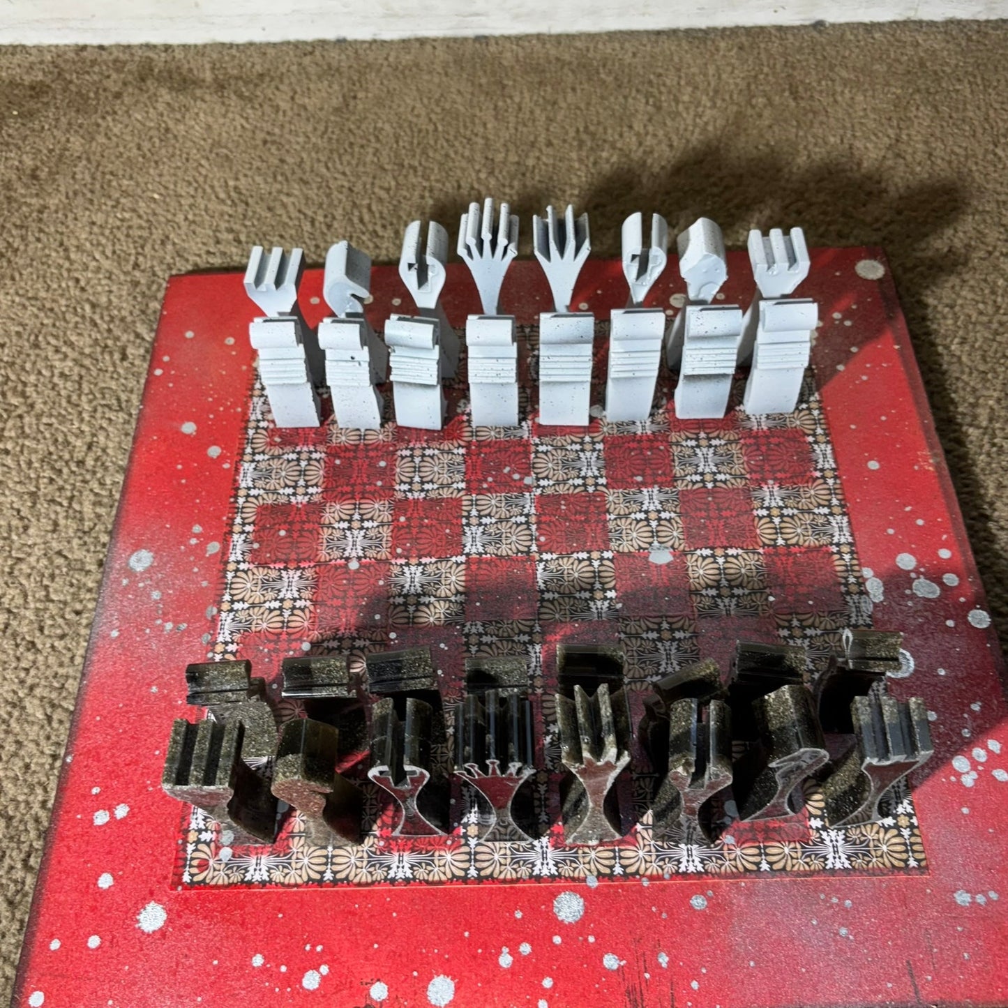 Supreme Vintage - Large Deluxe Chess Set