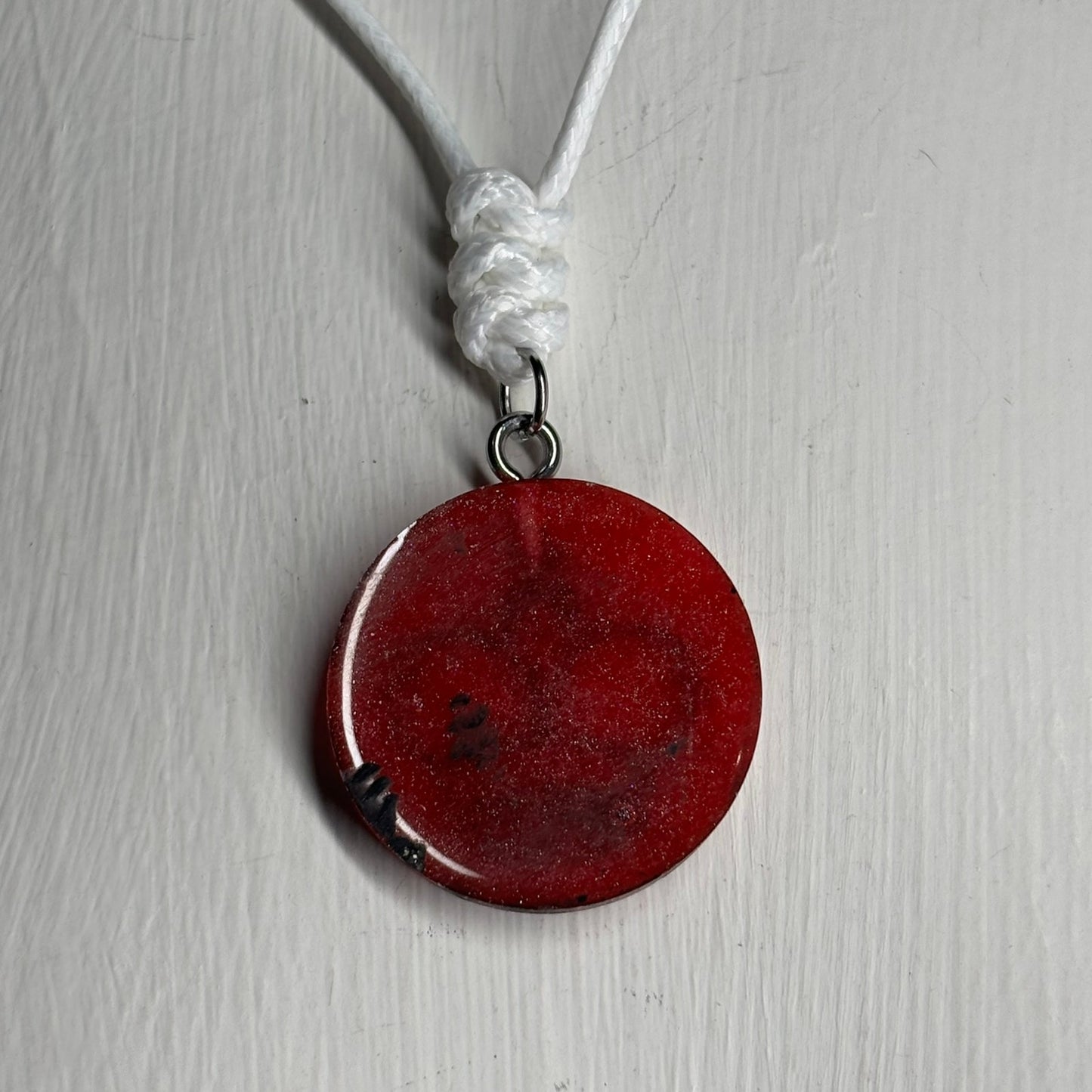 Dark Red King - Handmade Resin Chess Necklace - Flat Edition