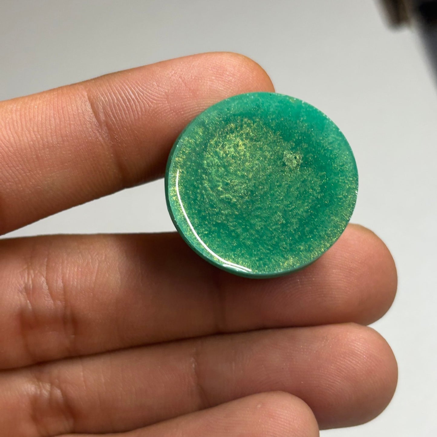 Green Queen - Handmade Resin Keychain