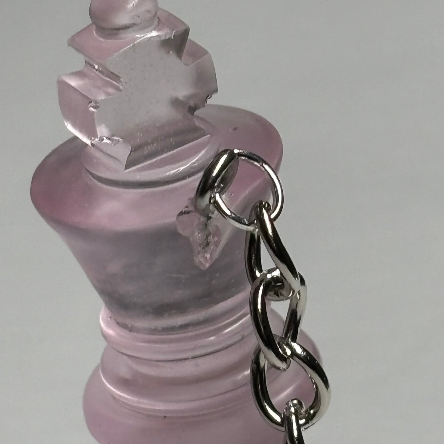 Splendid Pink King - Handmade Resin Keychain