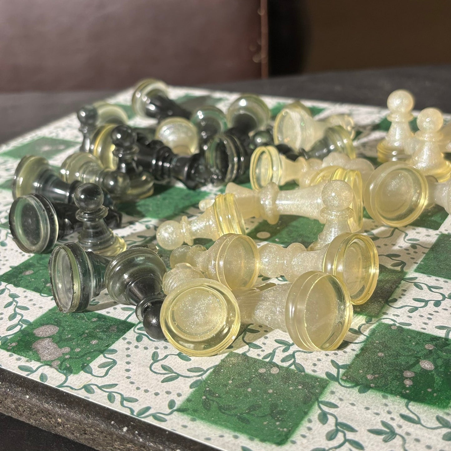 Royal Green Pattern - Scrapbook Chess Set