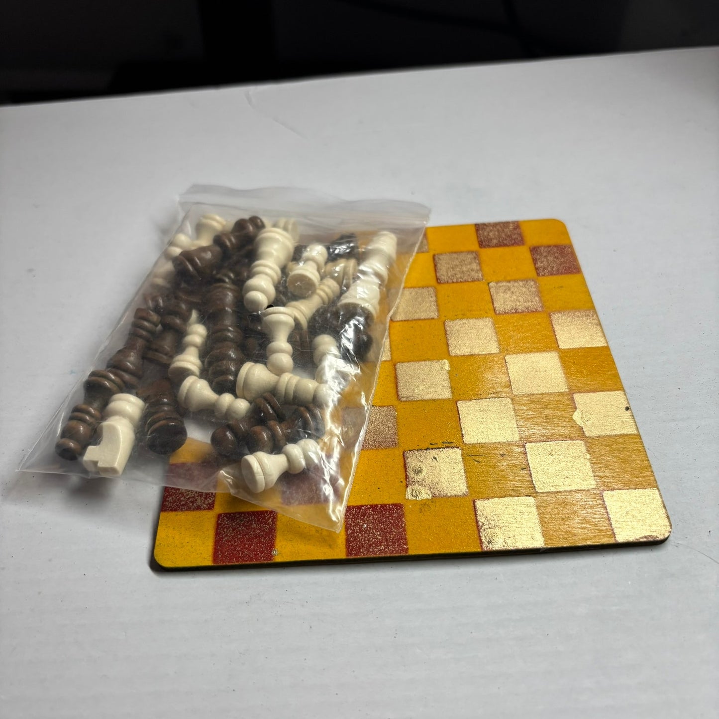 Yellow Golden Red Hue - Mini Chess Set