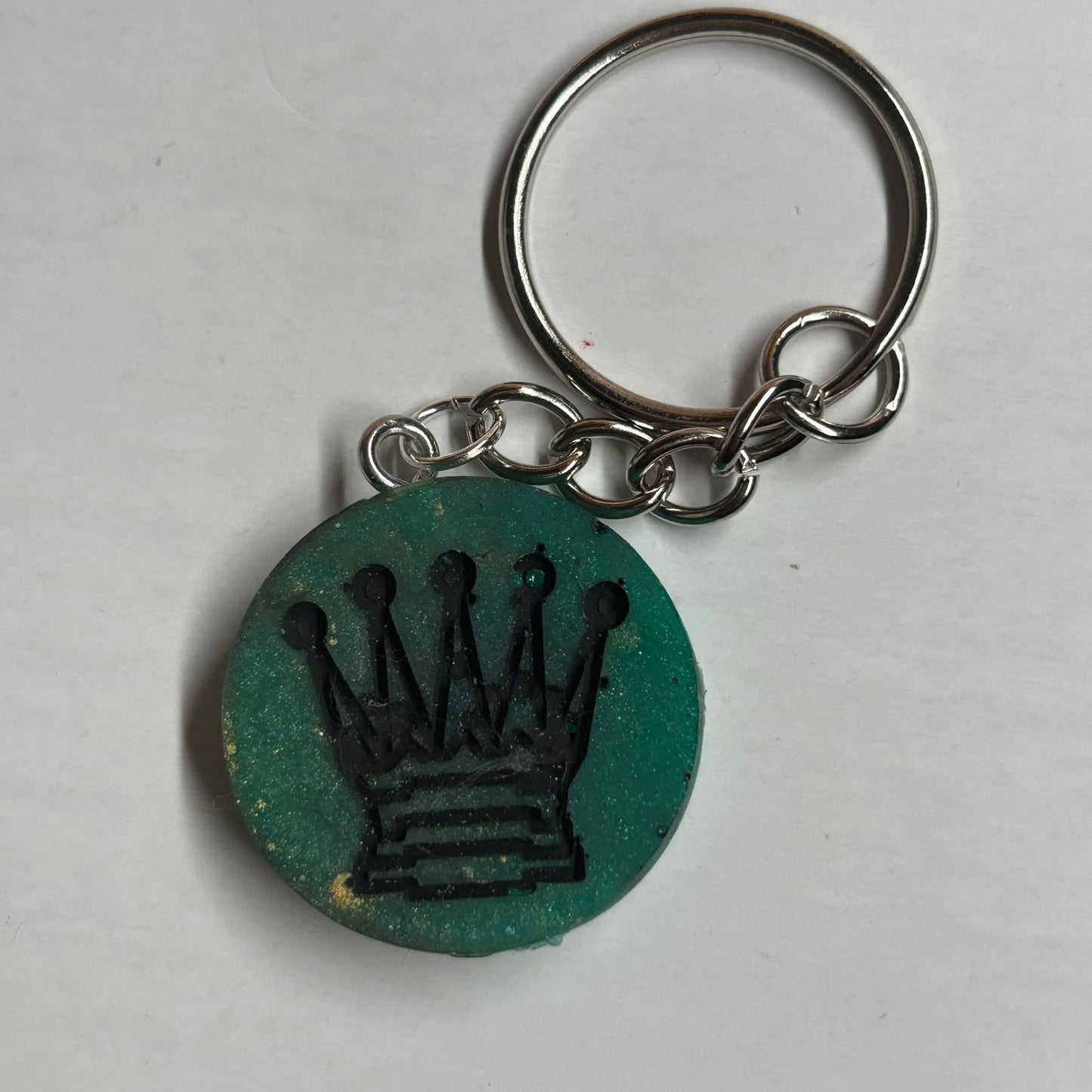 Dark Green Queen - Handmade Resin Keychain