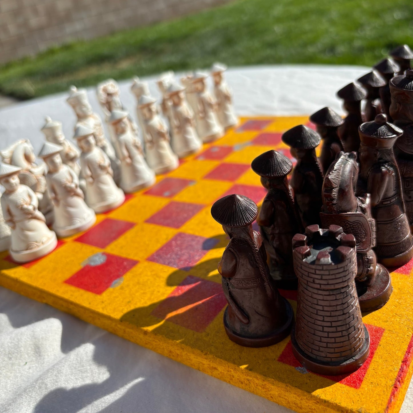 Spartan Yellow & Red - Chinese Edition Chess Set