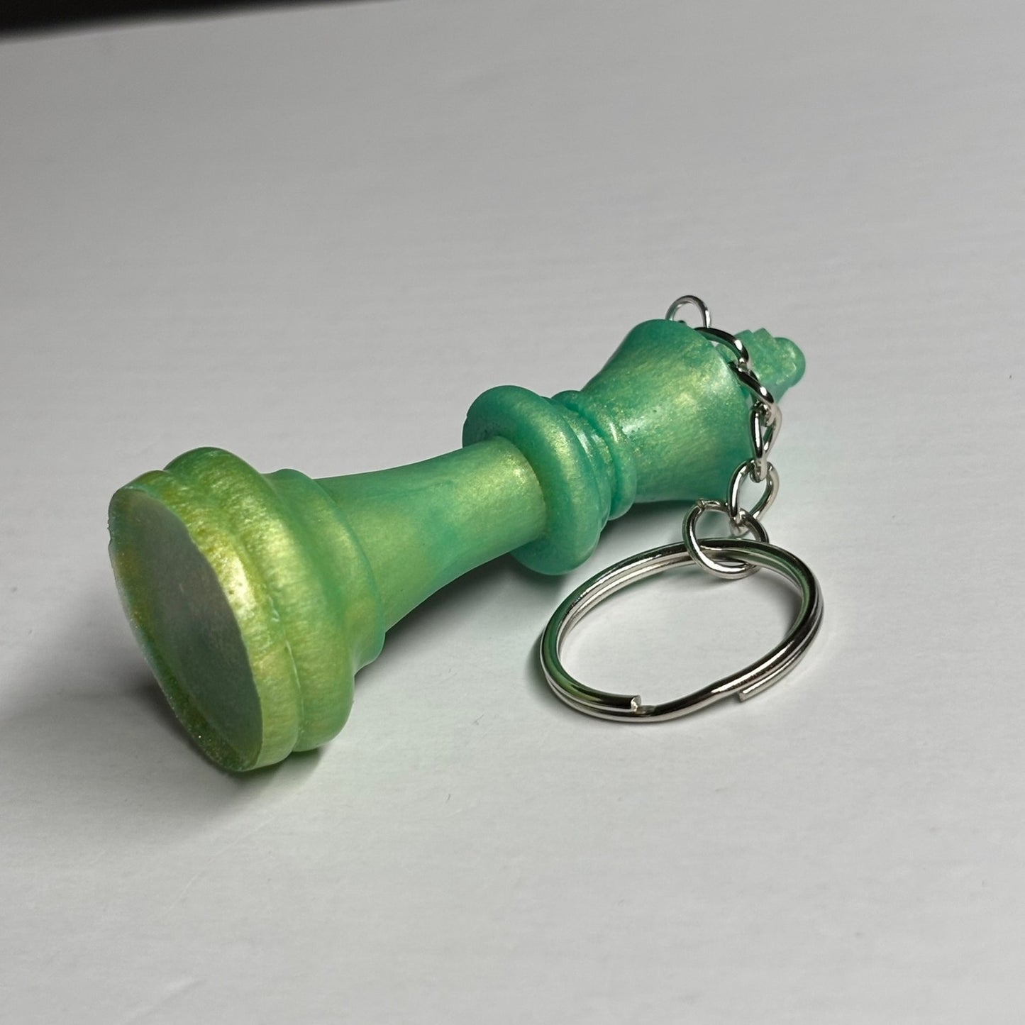 Green Mesh King - Handmade Resin Keychain