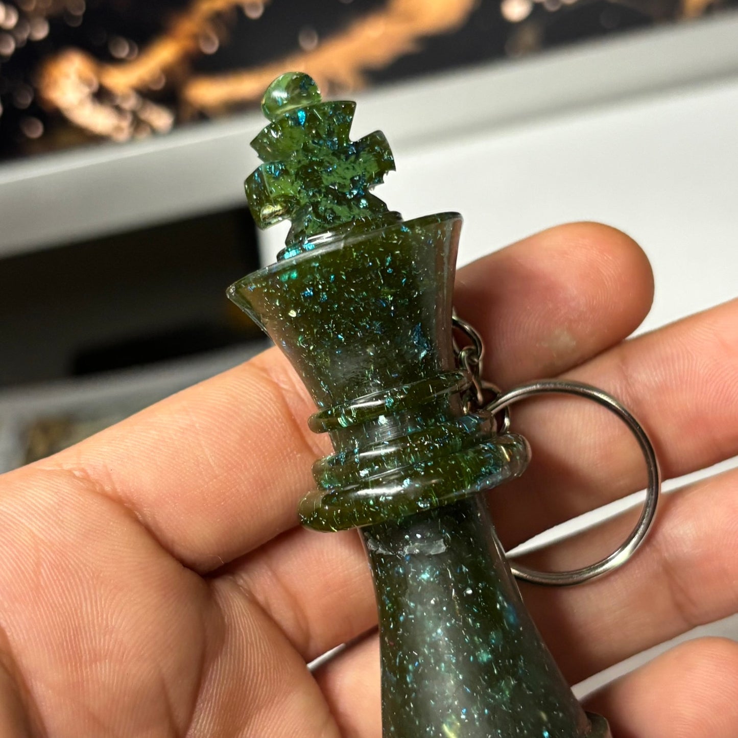 Forest Green King - Handmade Resin Keychain - Large Edition