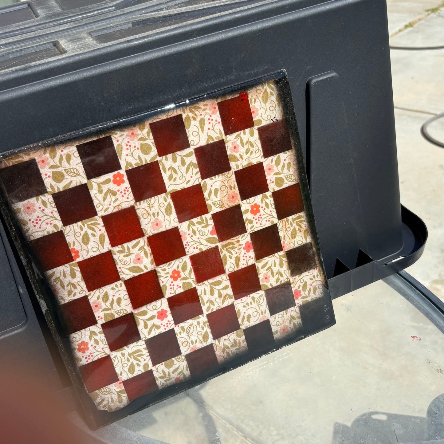 Fading Red Flowers - Resin Coated Chess Board