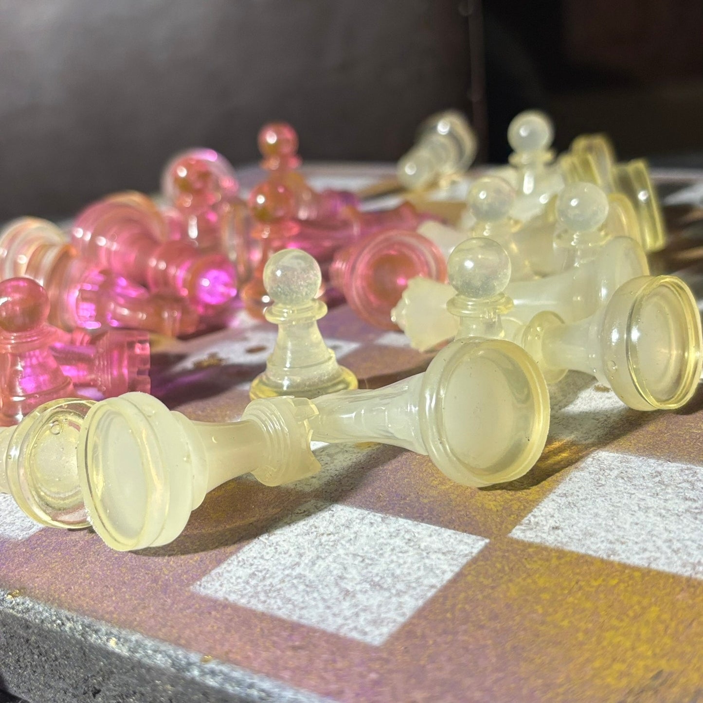 Purple & Yellow Mesh - Painted Chess Set