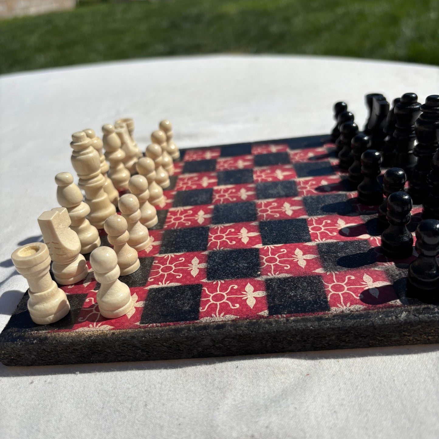 Supreme Red - Scrapbook Chess Set