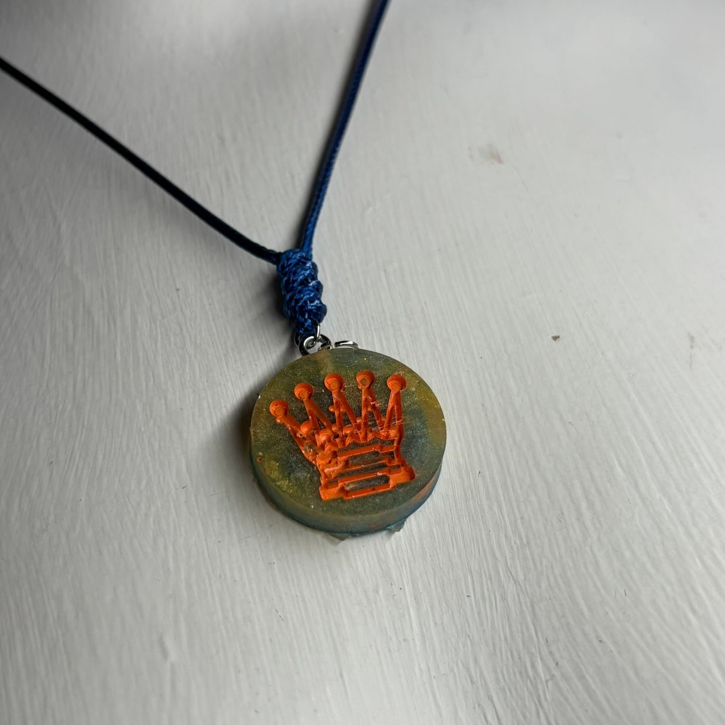 Nature Green Queen - Handmade Resin Chess Necklace