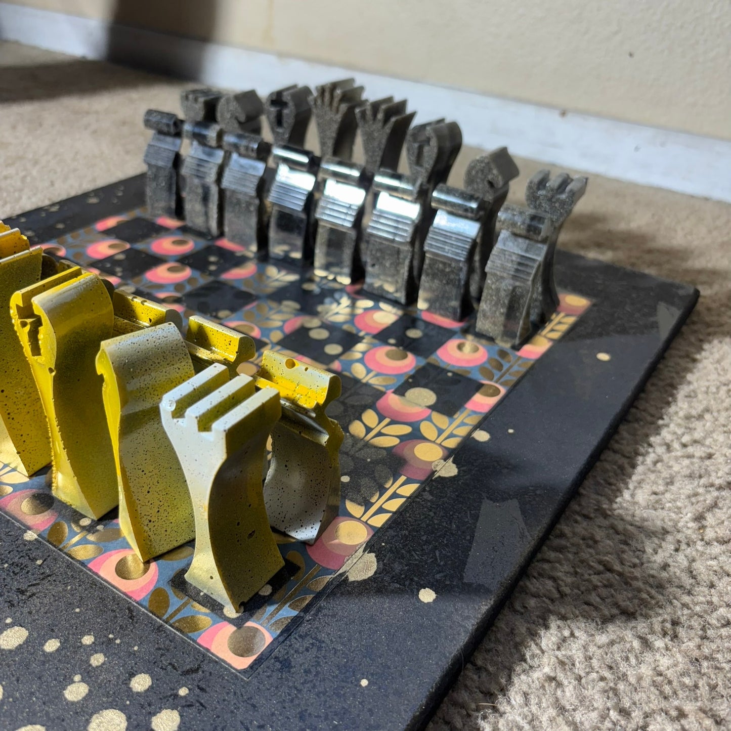 Yellow Golden Hue - Large Deluxe Chess Set