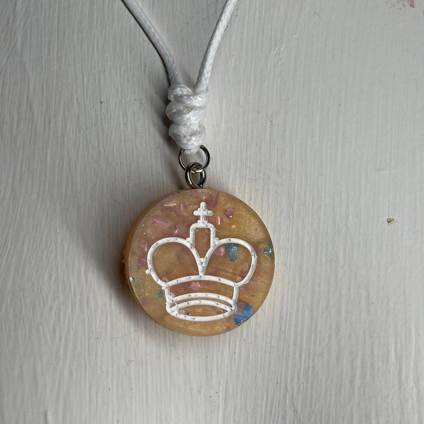 Cream Yellow King - Handmade Resin Chess Necklace - Flat Edition