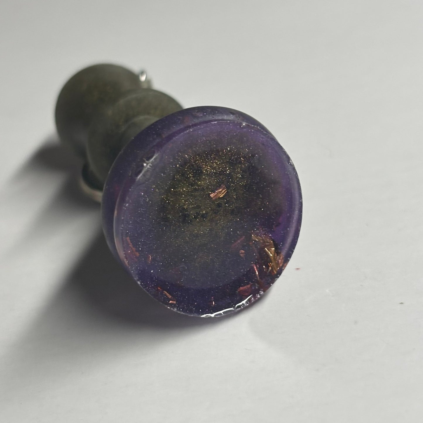 Dark Green King - Handmade Resin Keychain