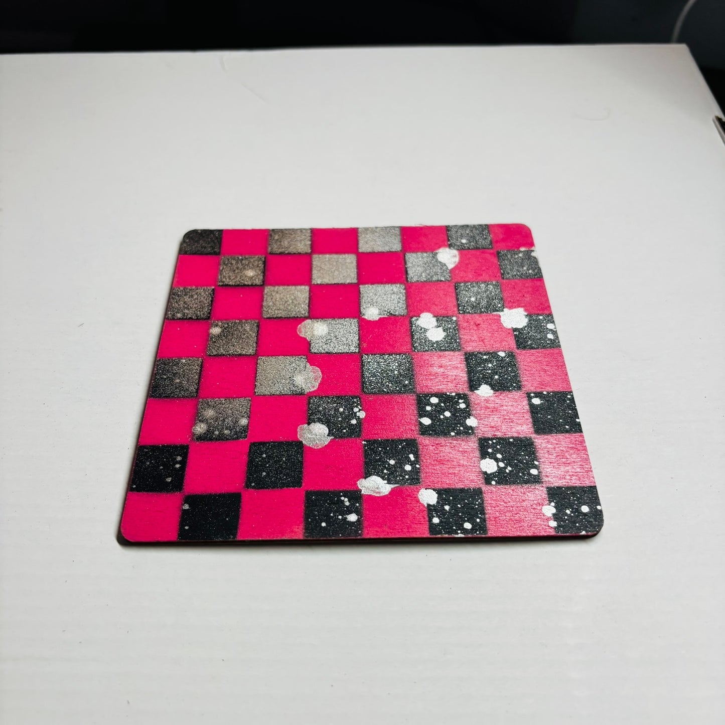 Red & Black Chrome Drip - Mini Chess Set