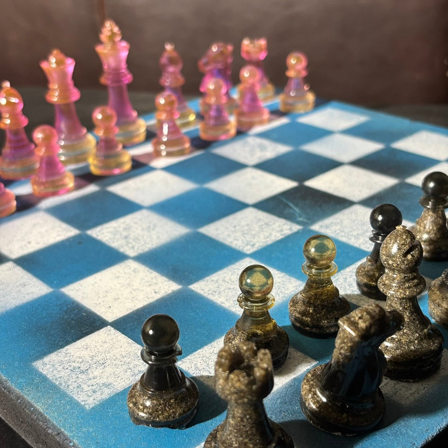 Blue & Pink Mesh - Painted Chess Set
