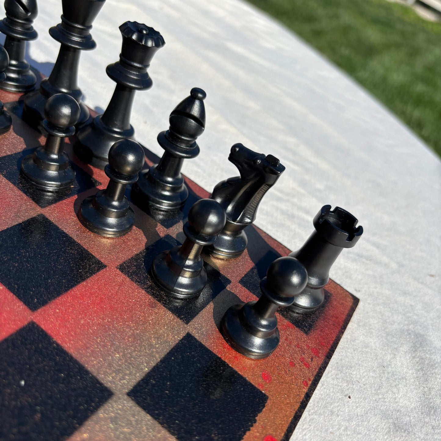 Goldish Red - Painted Chess Set