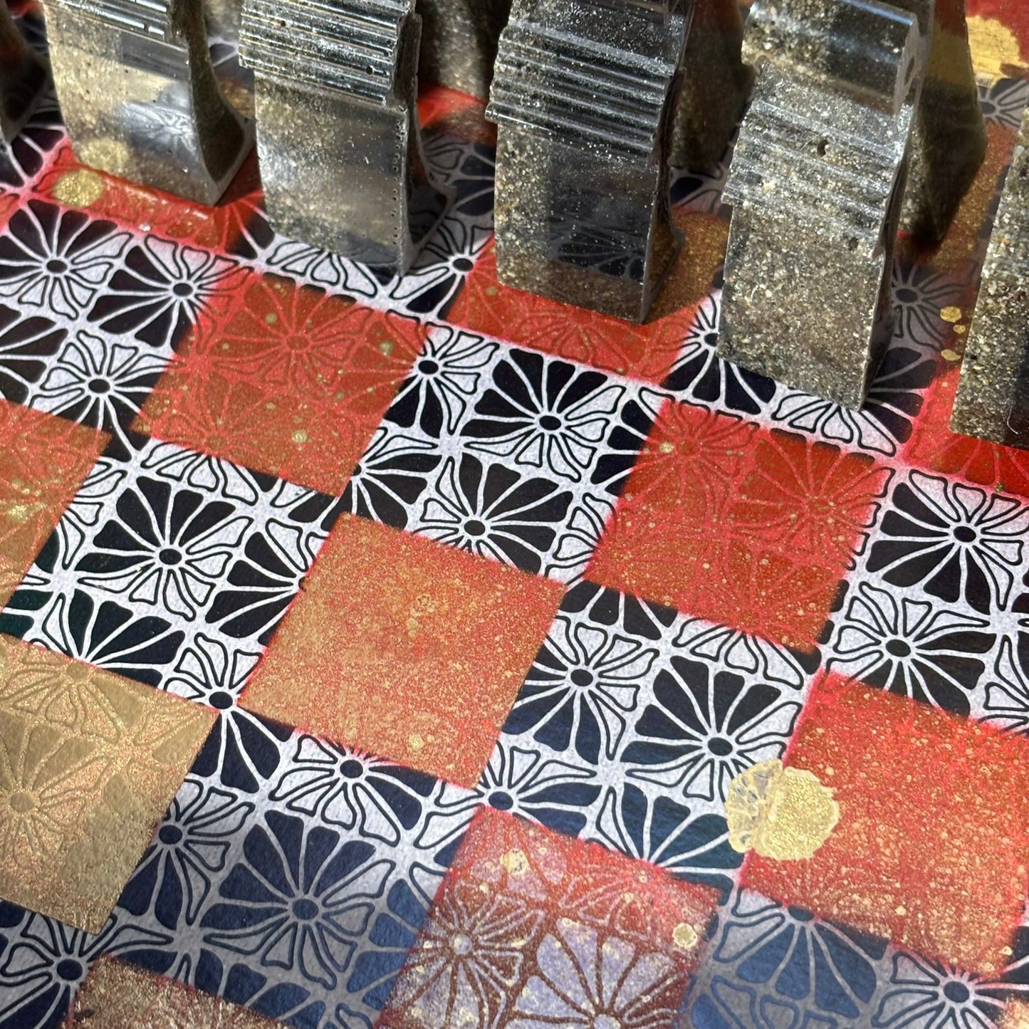 Red Golden Hue - Large Deluxe Chess Set