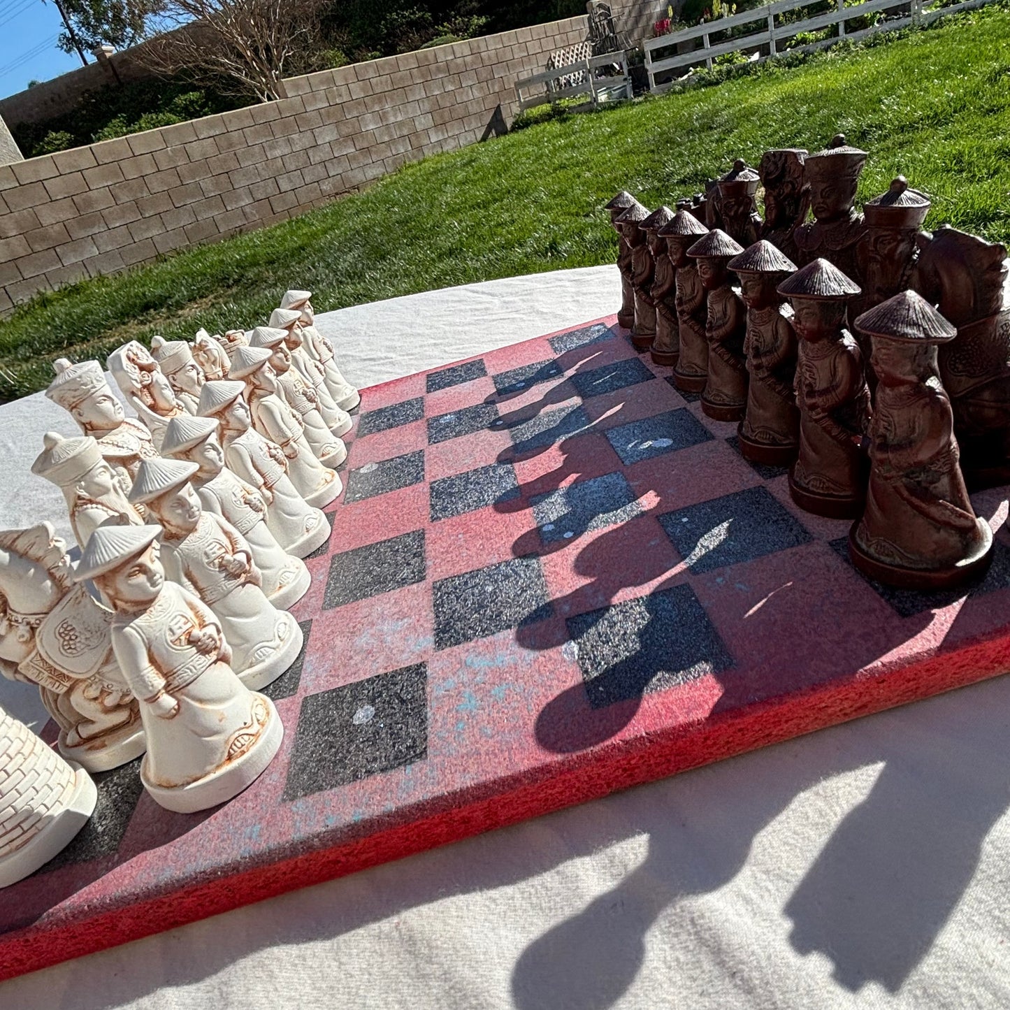 Mystic Red Black Fade - Chinese Edition Chess Set
