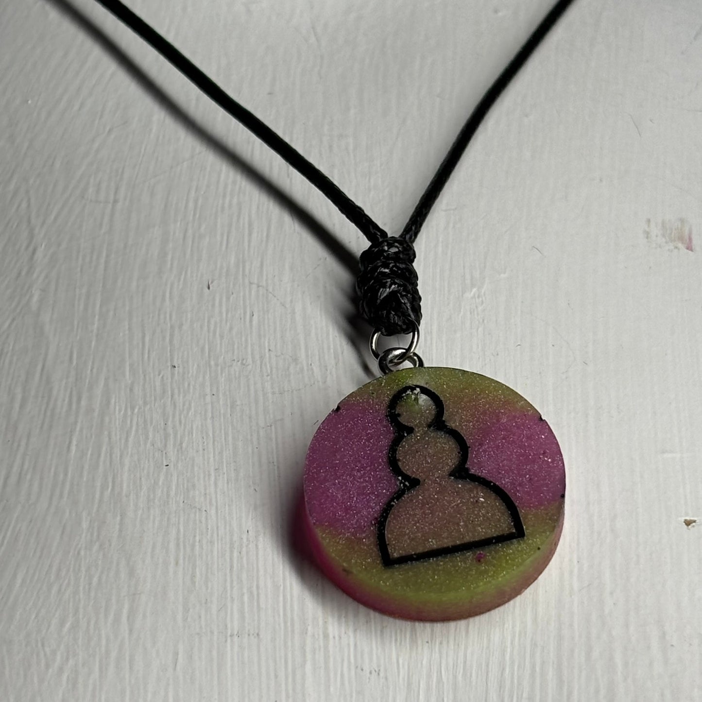 Pink Green Mesh - Handmade Resin Chess Necklace