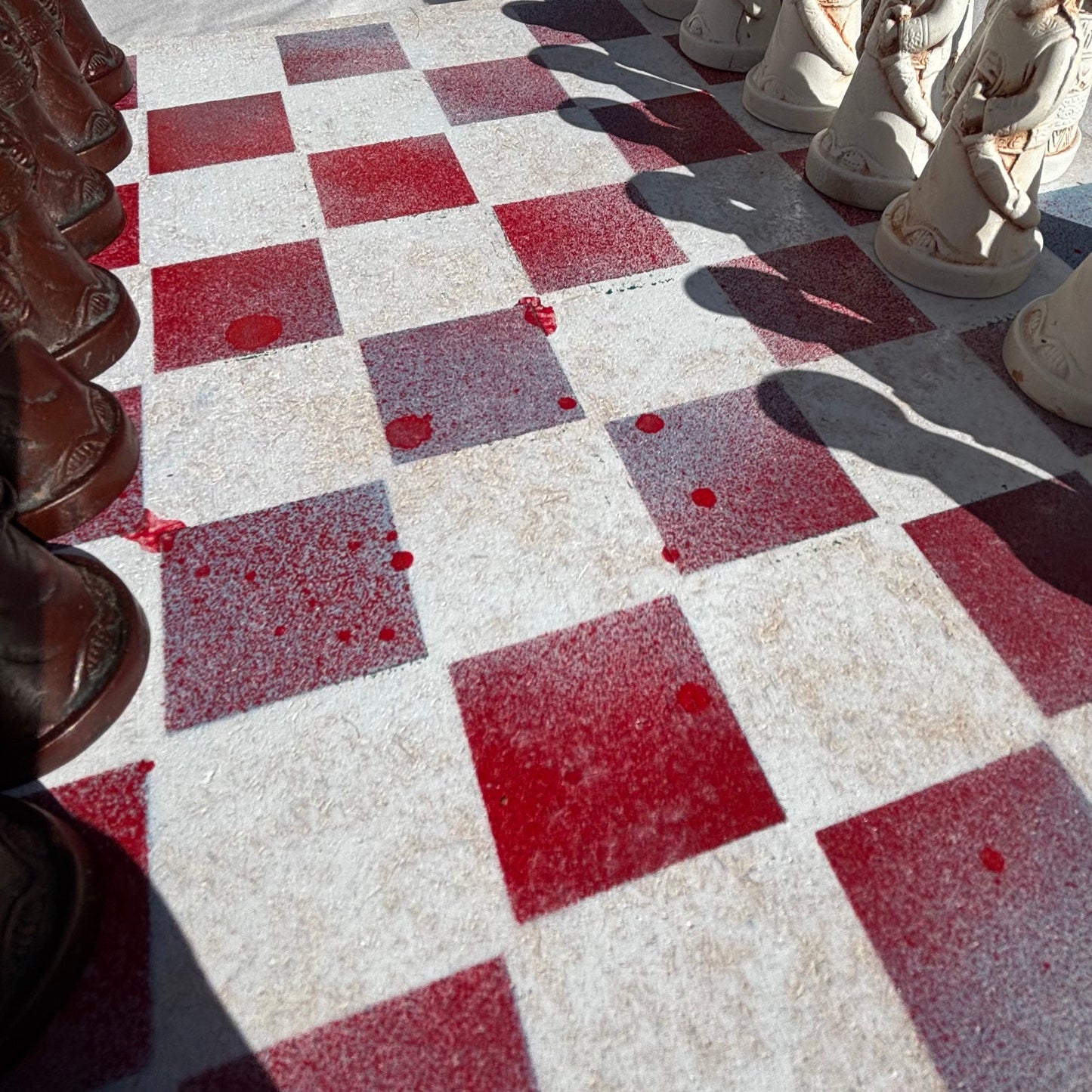 Spacey Red & White - Chinese Edition Chess Set