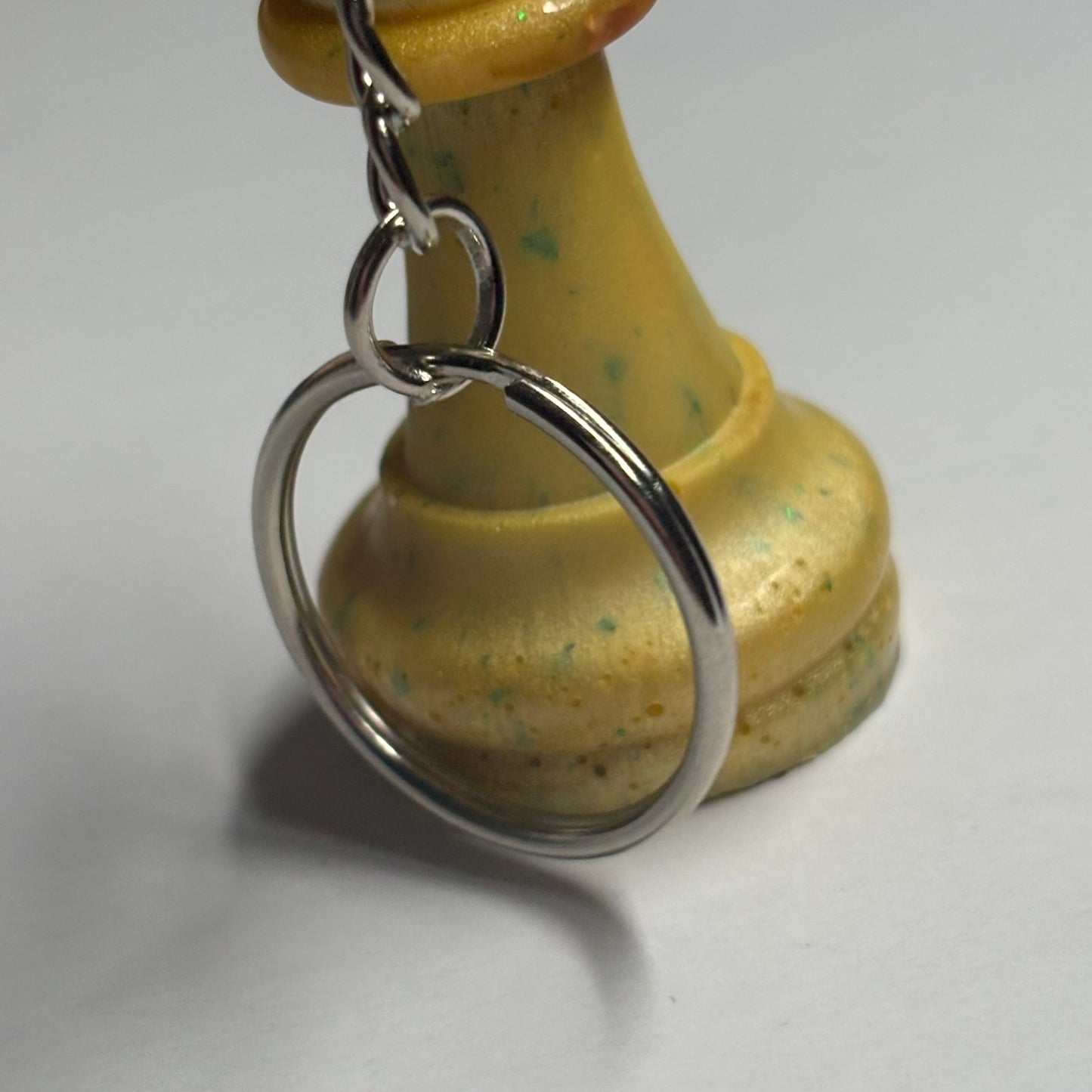 Royal Yellow/Green King - Handmade Resin Keychain