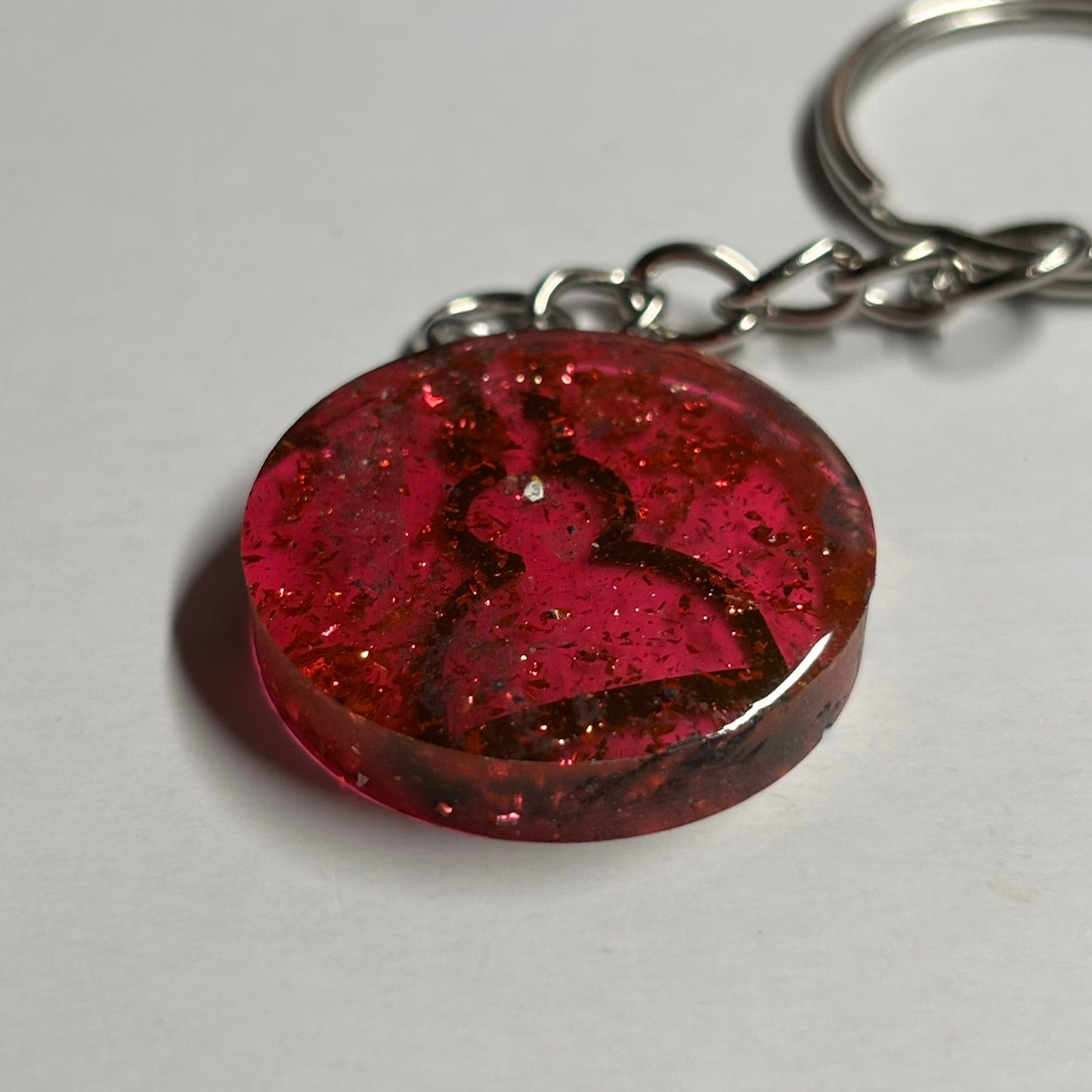 Fire Emerald Pawn - Handmade Resin Keychain - Flat Edition