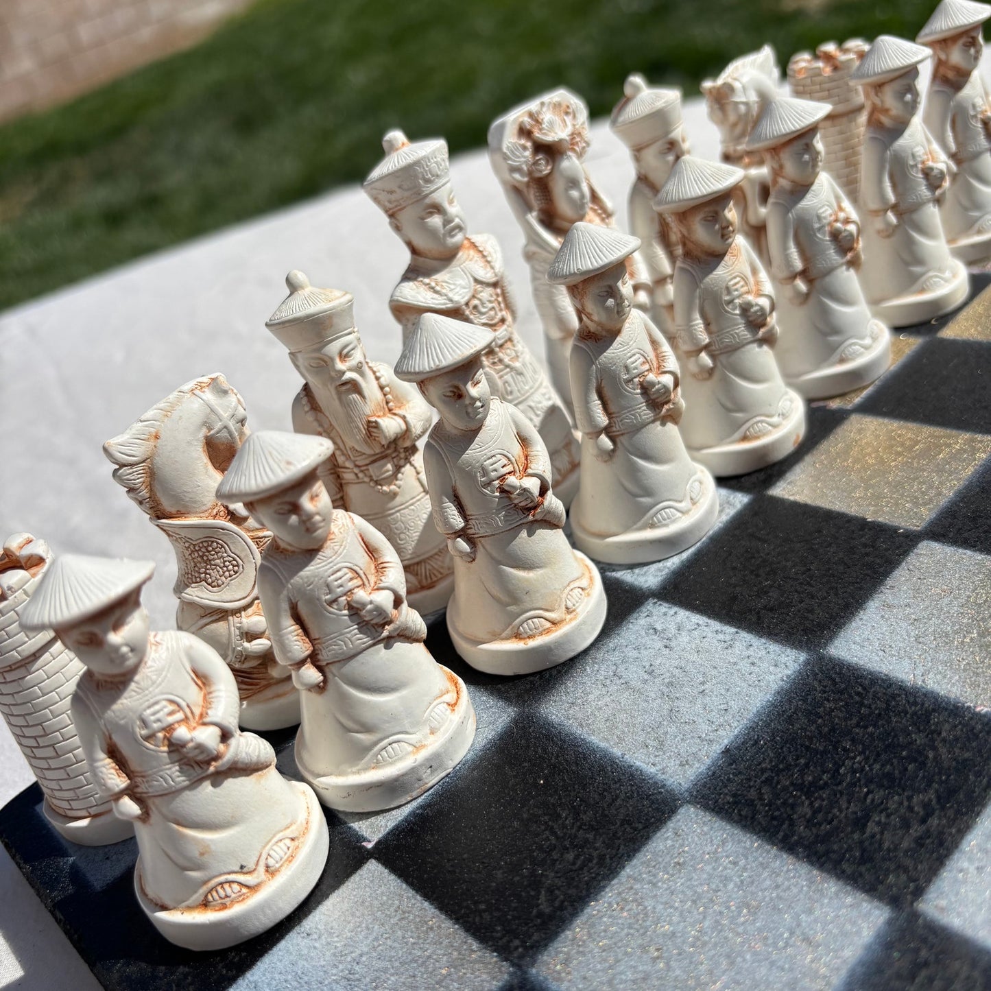 Golden Black - Chinese Edition Chess Set