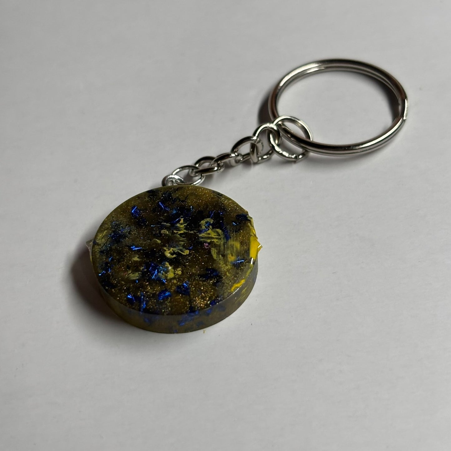 Army Green Royal Knight - Handmade Resin Keychain - Flat Edition