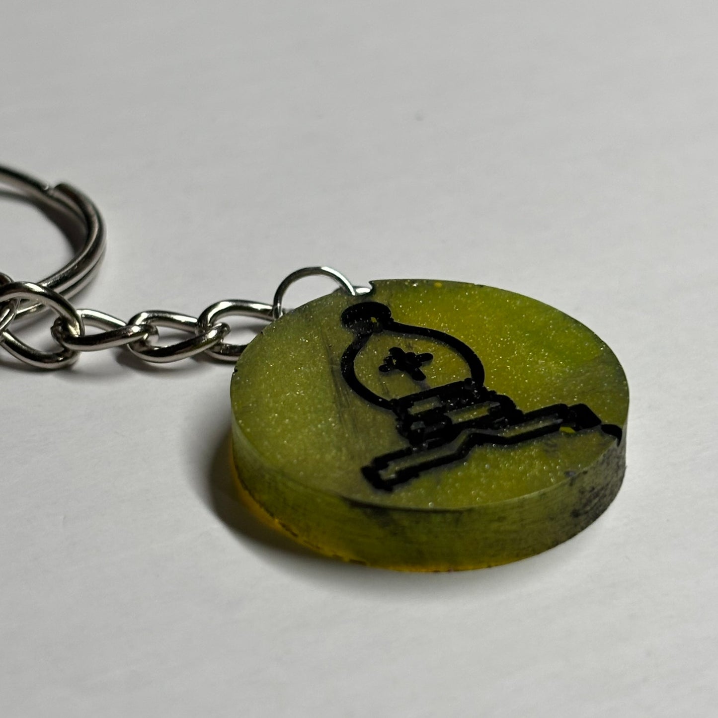 Green Apple Bishop Handmade Resin Keychain - Flat Edition