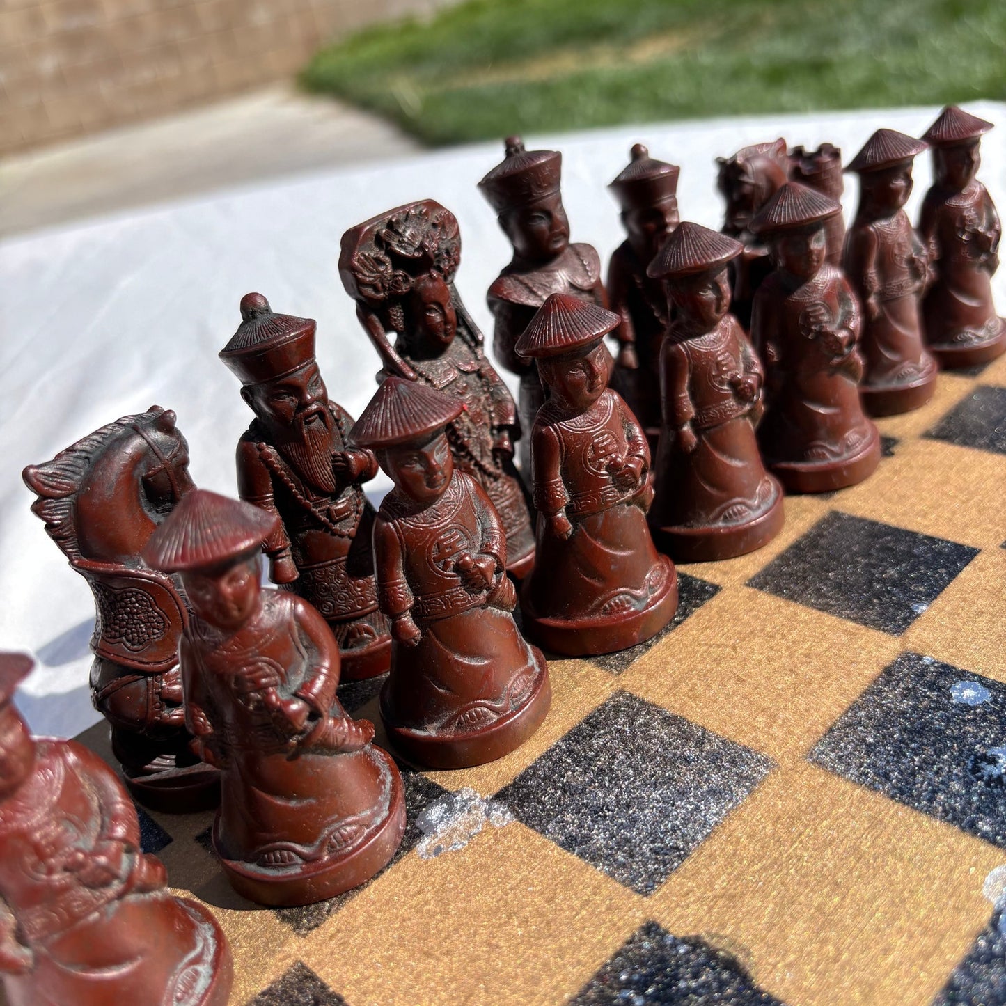 Simple Brown - Chinese Edition Chess Set