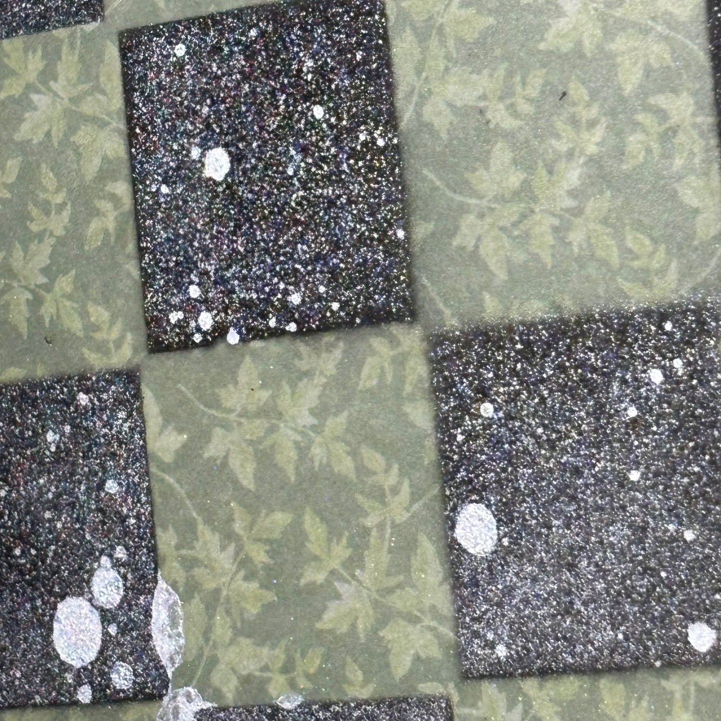 Chrome Drip Green - Scrapbook Chess Board